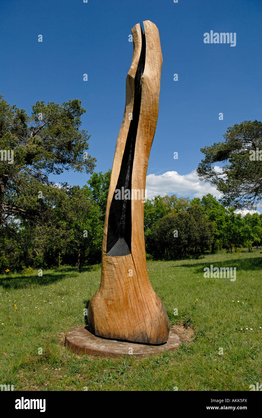 Holzskulptur des englischen Bildhauers David Nash Stockfoto