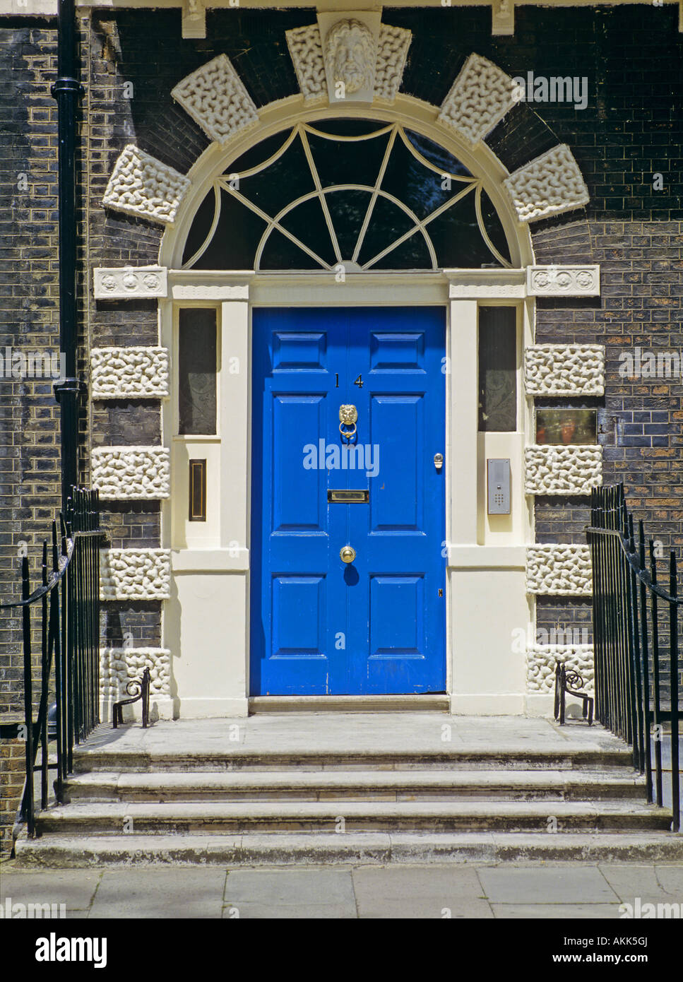 Eine georgische Tür am Bedford Square London England Stockfoto