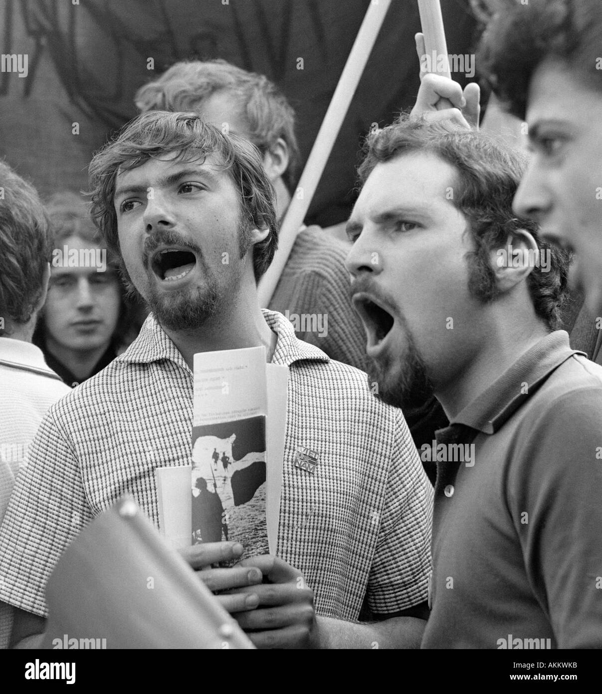 Demonstranten, Anti-Vietnam-Krieg-Demonstration, London, 17. März 1968. Stockfoto