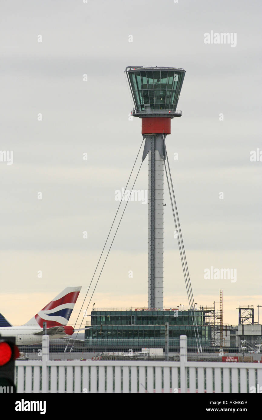 Neue Terminal 5 T5 Luft Verkehr Kontrollturm am Heathrow Airport London UK Stockfoto