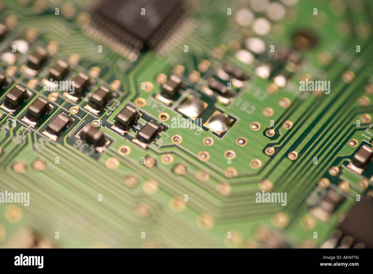 Digitale Nahaufnahme Foto von den Innenseiten der eine Computer-Platine mit einem Computerchip und Schaltungen Stockfoto