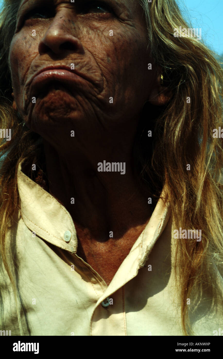 Nahaufnahme von einer indischen Frau in Varanasi, Indien. Stockfoto