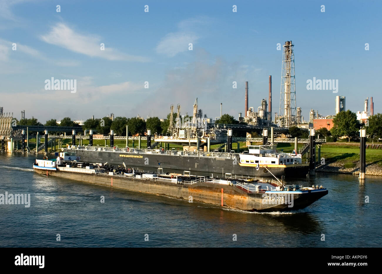 Bayer Rhein Deutschland Container Transport Container Boot Schiff Deutsch Stockfoto