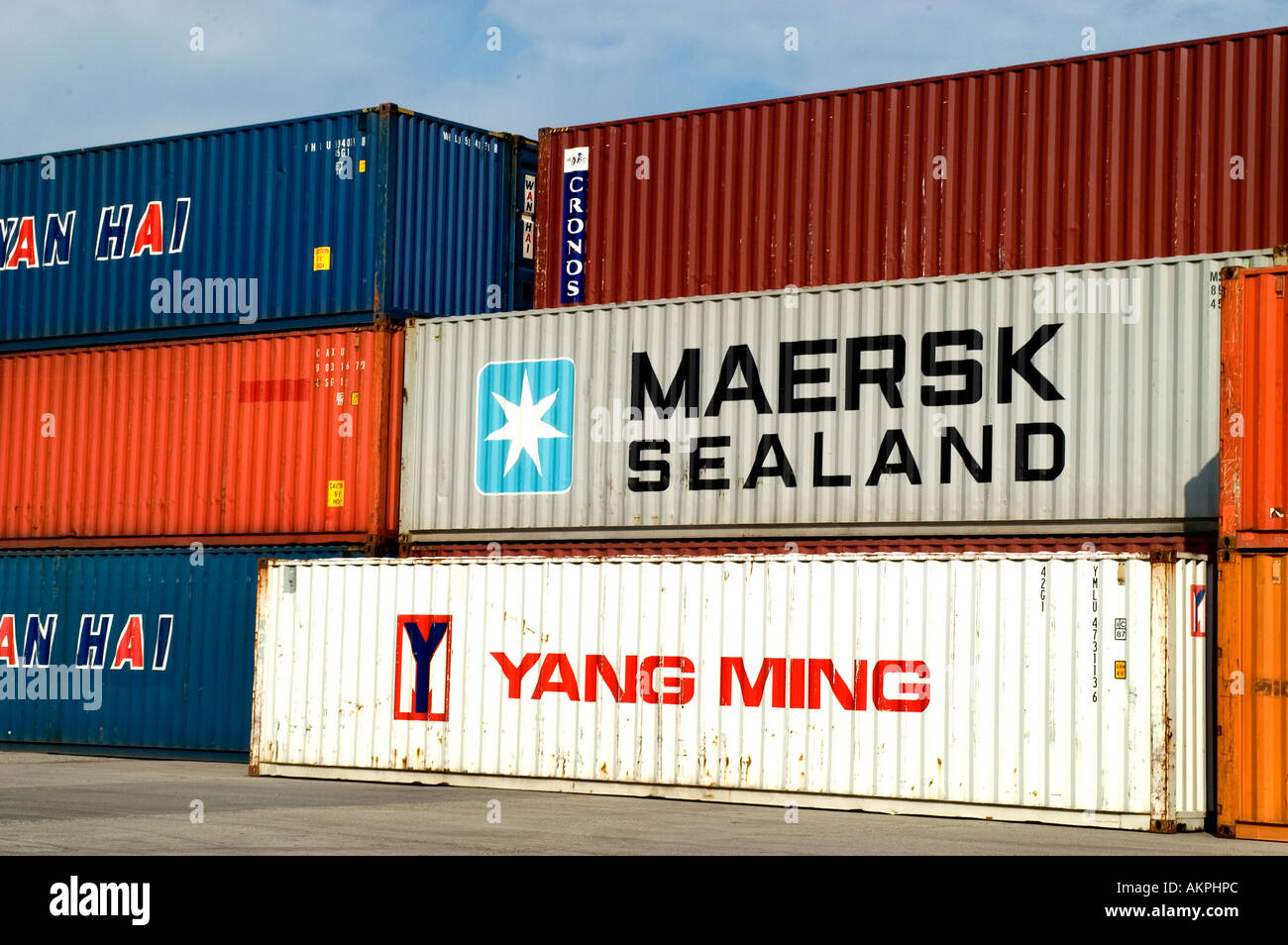 Rhein Deutschland Maersk Sealand Yang Ming Rhein Deutschland Hafen Hafen Container Container Stockfoto