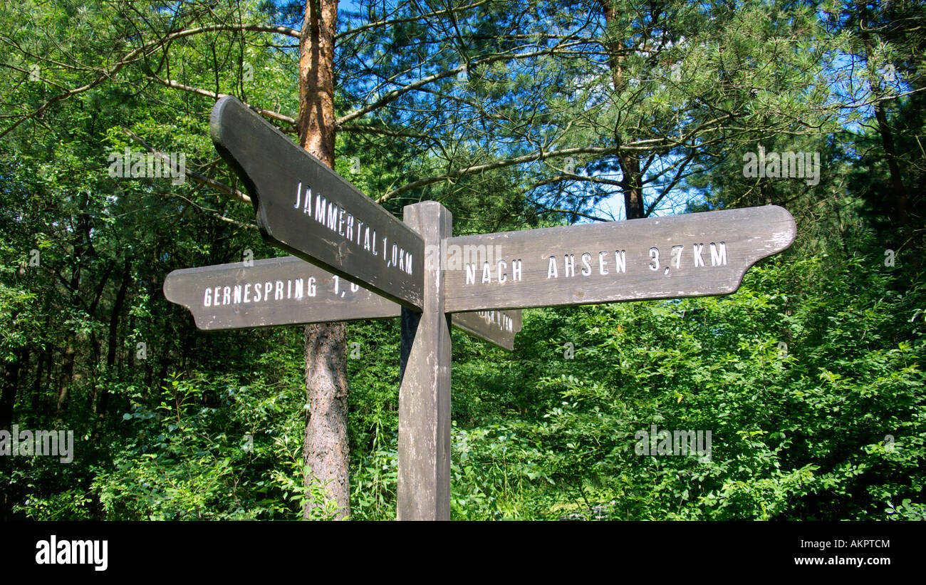 D-Datteln, Lippe, Wesel-Datteln-Kanal, Datteln-Hamm-Kanal, Dortmund-Ems-Kanal Rhein-Herne-Kanal, Naturpark Hohe Mark, Die Haard, Ruhrgebiet, Nordrhein Westfalen, Datteln-Ahsen, Wegweiser in die Haard, Jammertal, Ahsen, Gernespring Stockfoto