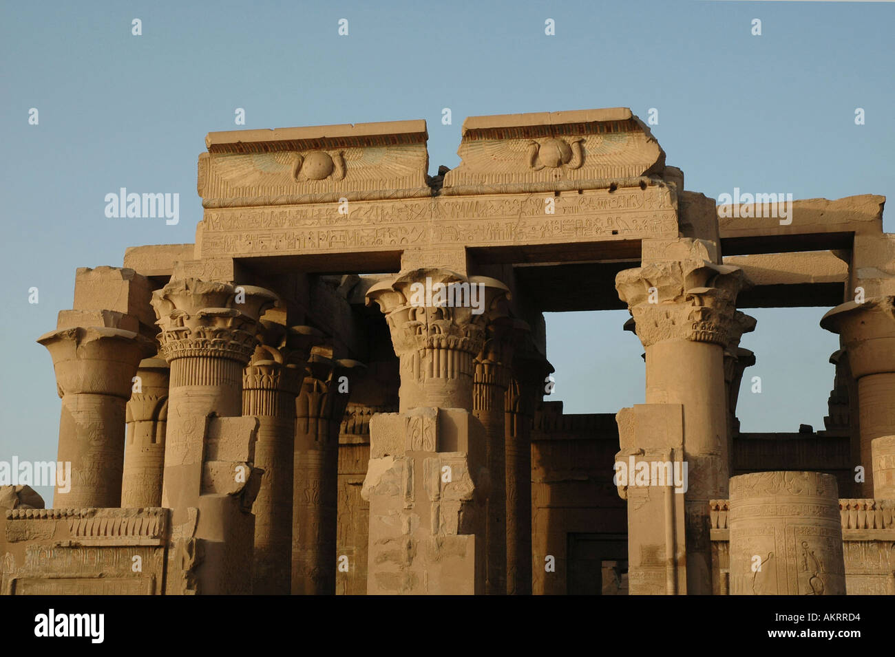 Kom Ombo Tempel an den Ufern des Nils gewidmet dem Krokodilgott Sobek und Horus Falke Gott Ägypten Stockfoto