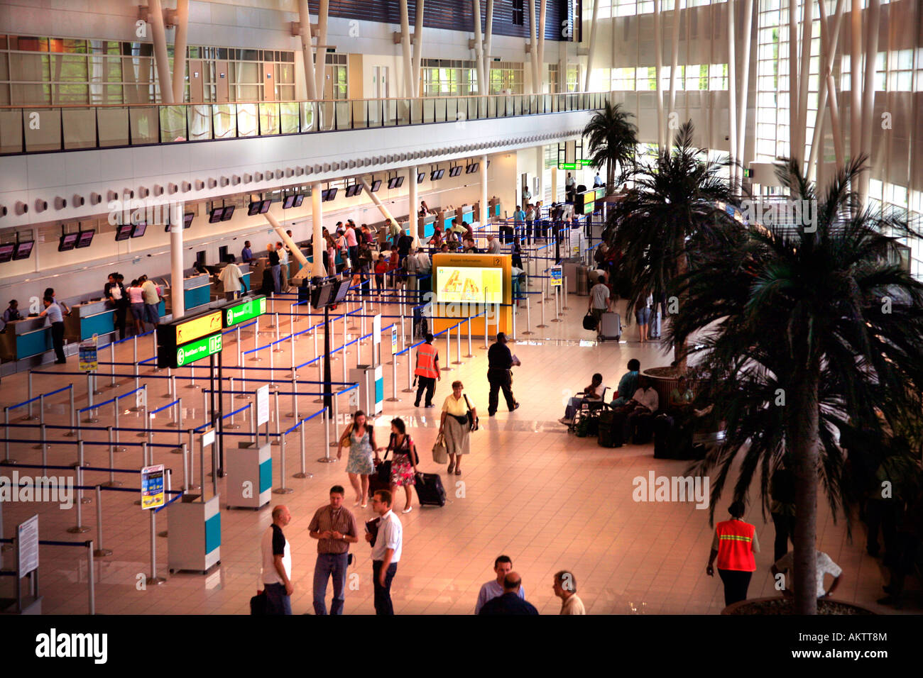 Der neue Flughafen Check-in im St. Maarten in der Karibik Stockfoto