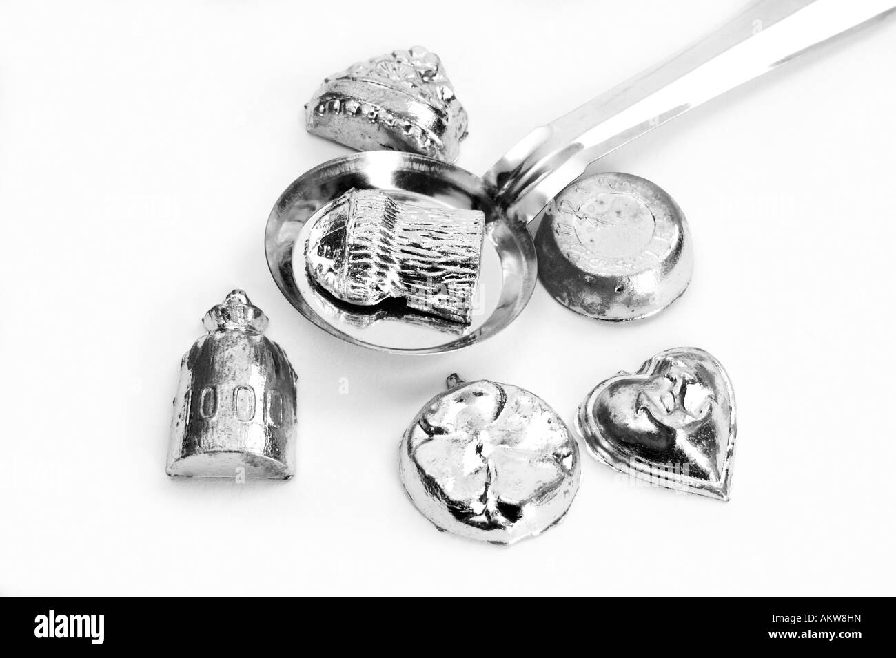 Silvester-Tradition Schmelzen von Blei, close-up Stockfoto