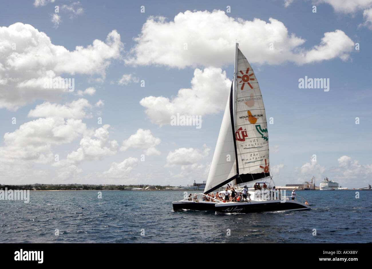 Segeln vor der Küste von Barbados in der Karibik Stockfoto