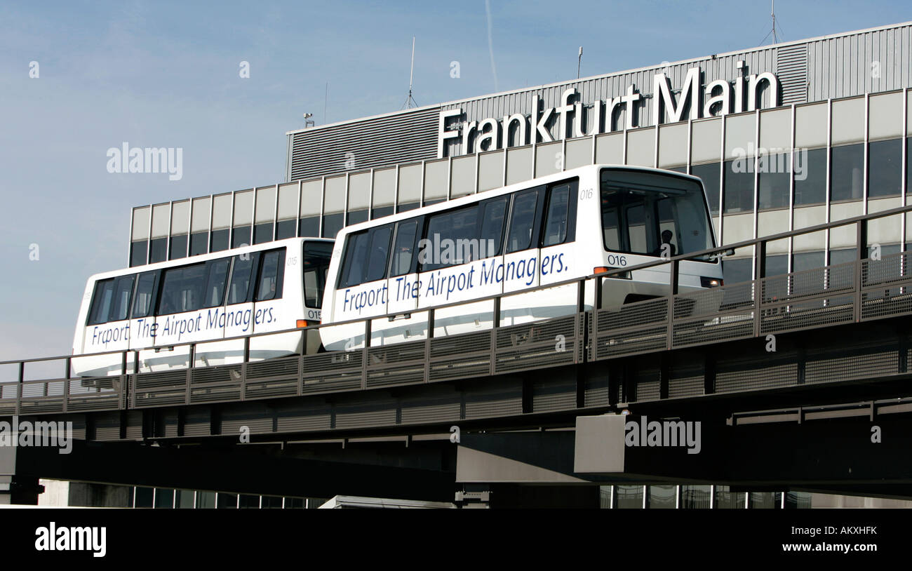 Der Skytrain.ShuttleDienst auf dem Frankfurter Flughafen, Frankfurt, Hessen, Deutschland