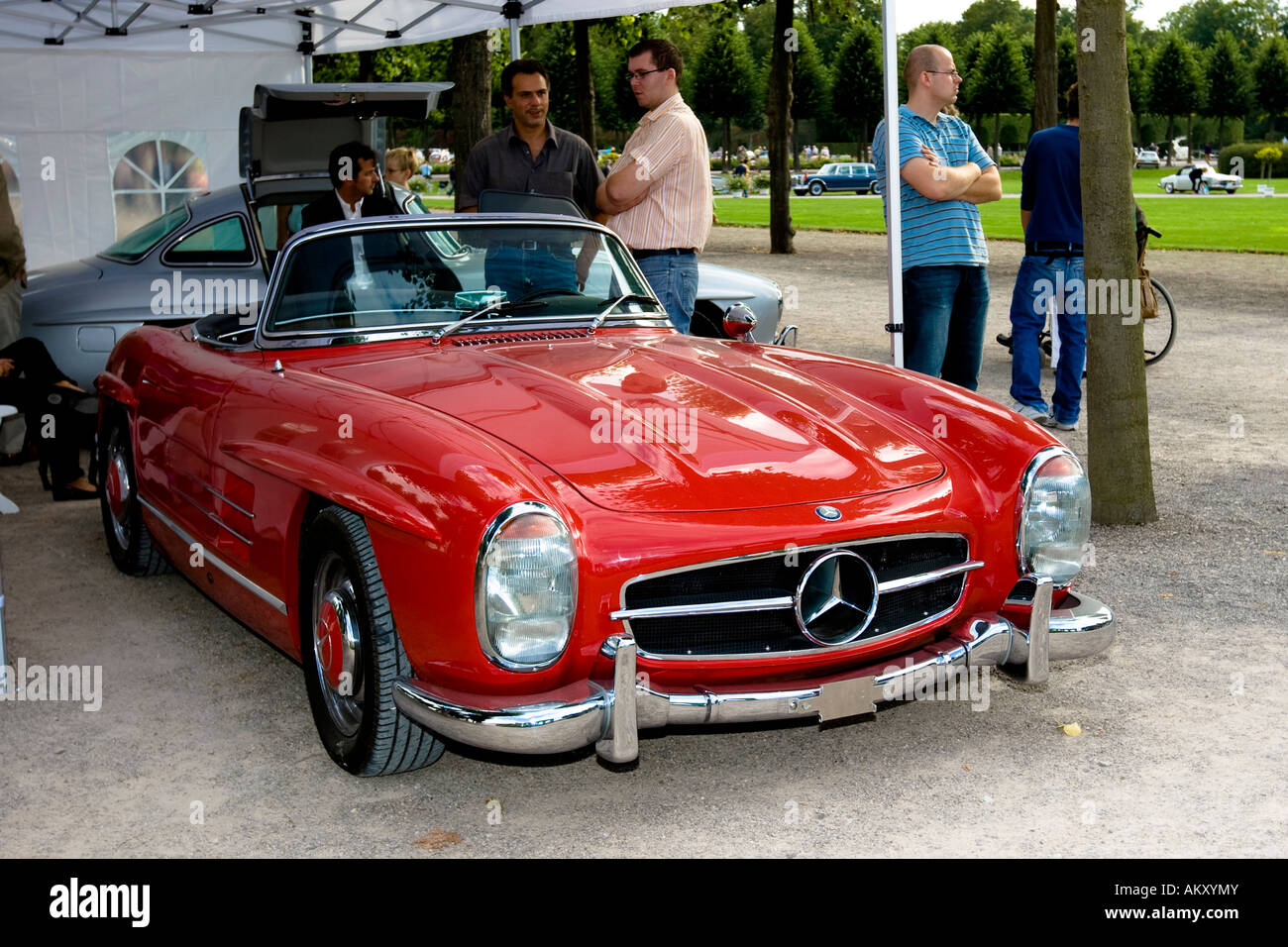 , Mercedes-Benz 300 SL Cabrio Deutschland, Oldtimer-Gala Schwetzingen, Baden Württemberg, Deutschland Stockfoto