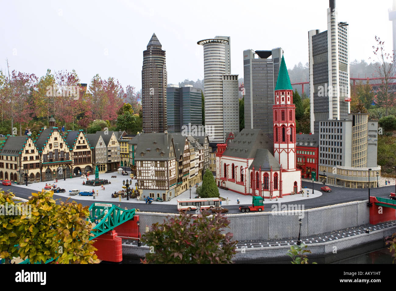 Lego Wolkenkratzer Gebäude Stockfotos und -bilder Kaufen - Alamy