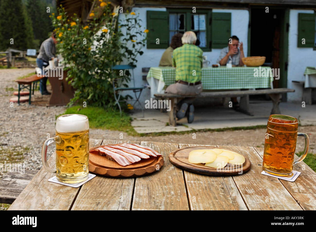 Bier, Laengental-Alm, Oberbayern, Deutschland Stockfotografie - Alamy