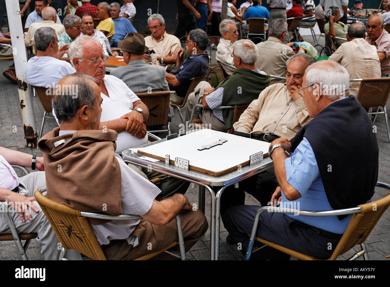 Domino Player, Catalina Park, Parque Santa Catalina, Las Palmas de Gran Canaria, Spanien Stockfoto