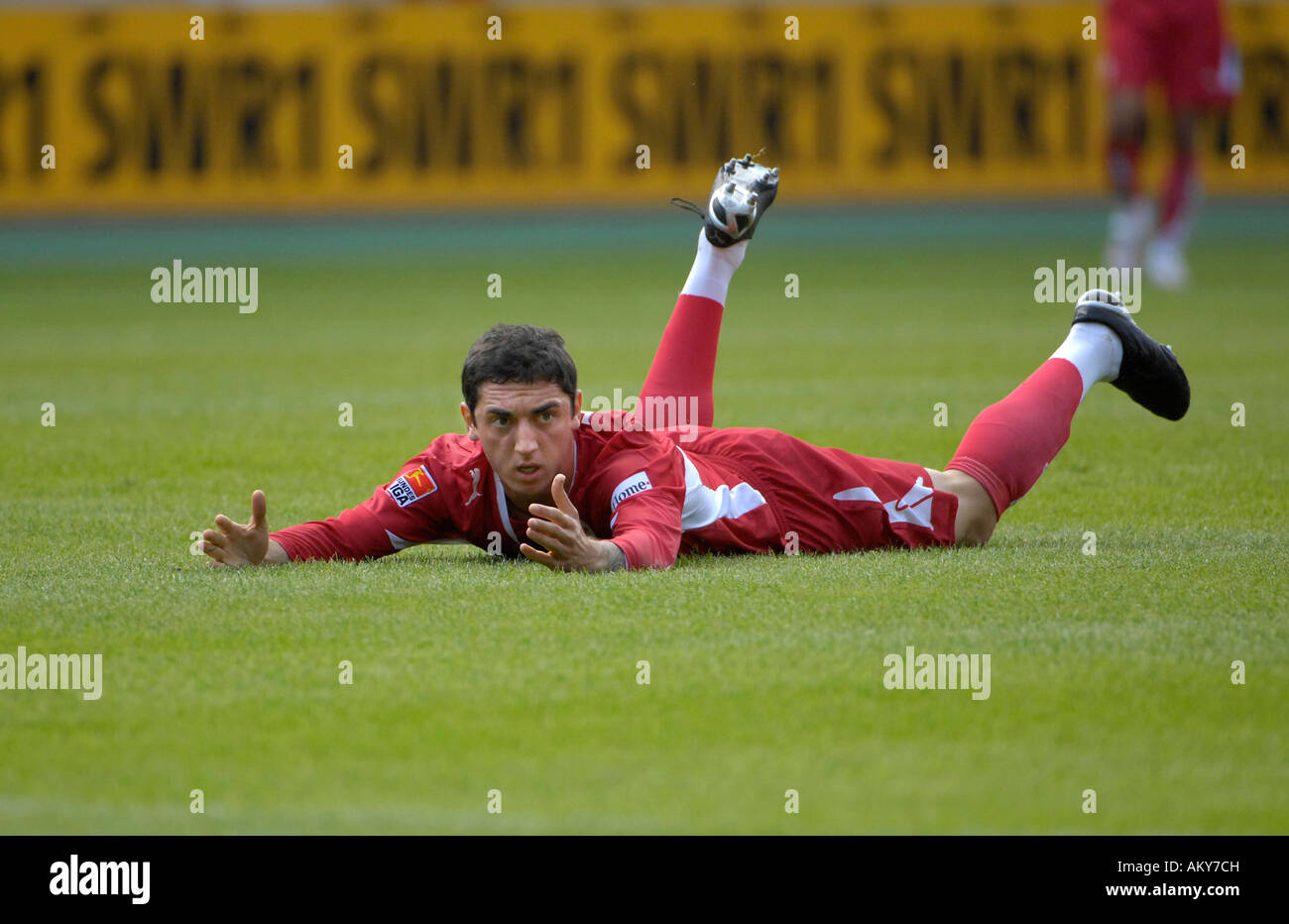 Roberto HILBERT VfB Stuttgart liegen auf Rasen Stockfoto