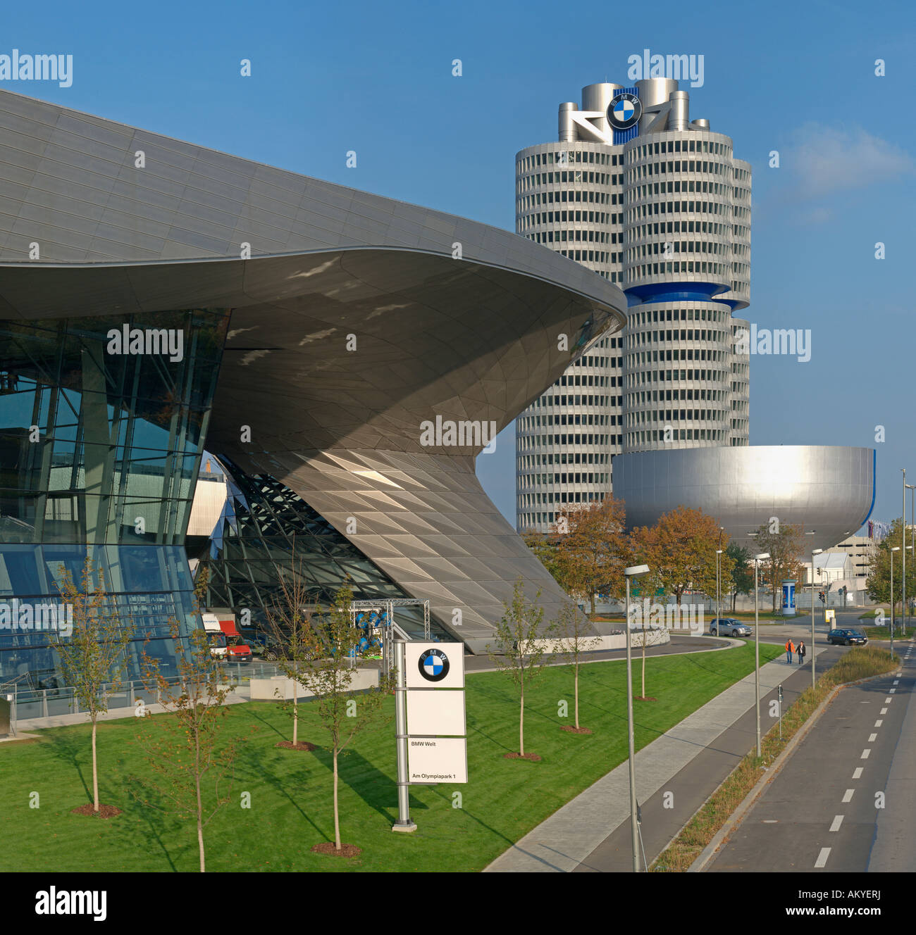 BMW Welt, Veranstaltungsforum und Verteilzentrum für BMW Autos, München, Bayern, Deutschland Stockfoto