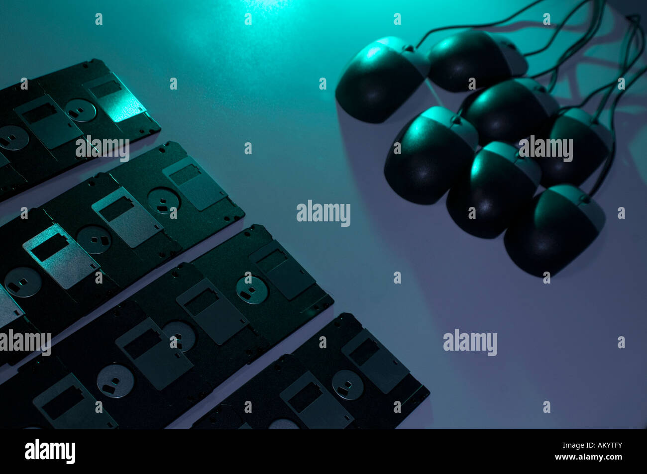 Computer-Maus und Disketten Stockfoto