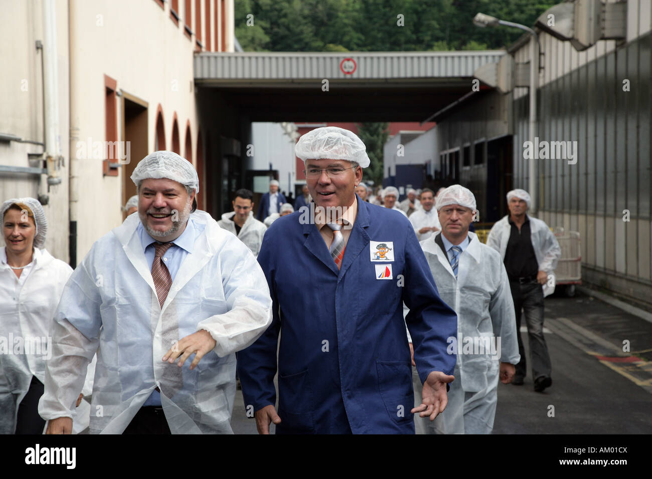 Ministerpräsident von Rheinland-Pfalz Kurt Beck besucht den Verpackung Hersteller Huhtamaki in Alf, Rheinland-Pfalz, Deutschland Stockfoto