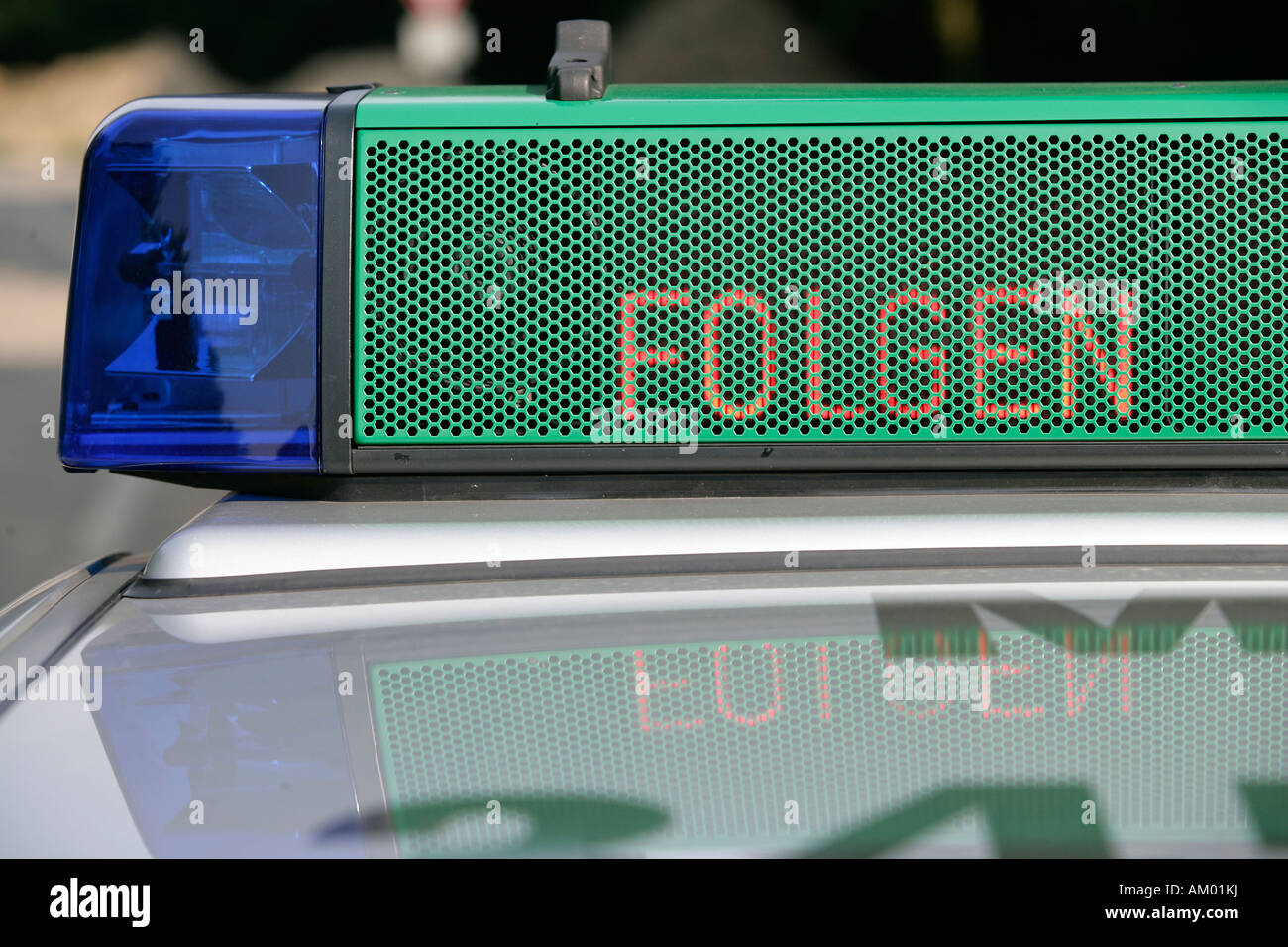 Stop und Suchvorgang mit einem deutschen Polizeiwagen Stockfoto