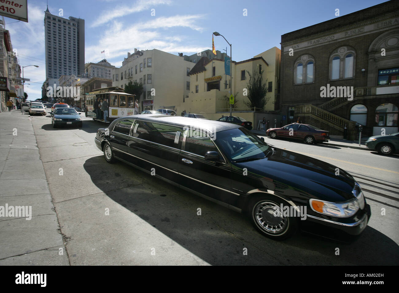 Stretchlimousine in den Straßen von San Francisco, Kalifornien, USA Stockfoto