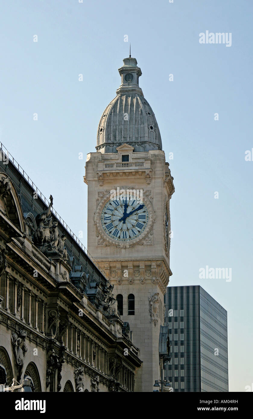 Gare de Lyon Turm mit Uhr, Paris, Frankreich Stockfoto