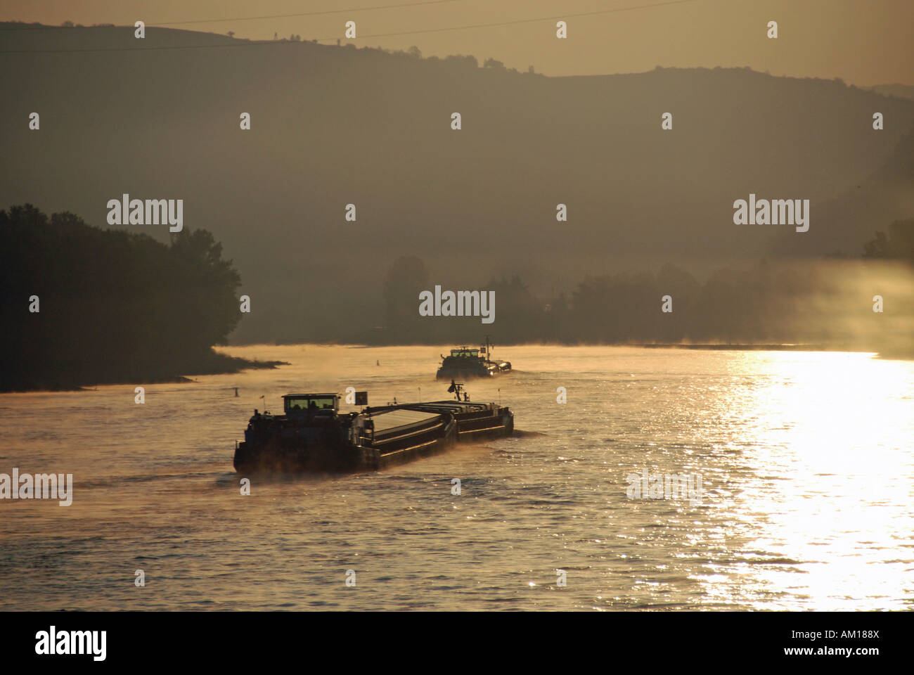 Sonnenuntergang am Rhein, Nordrhein-Westfalen, Deutschland Stockfoto
