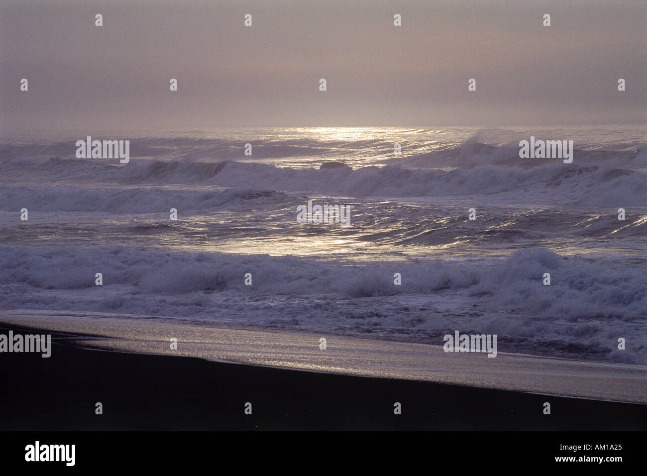 Weiche Sonnenlicht reflektieren über Pazifik Küste von Big Sur Stockfoto