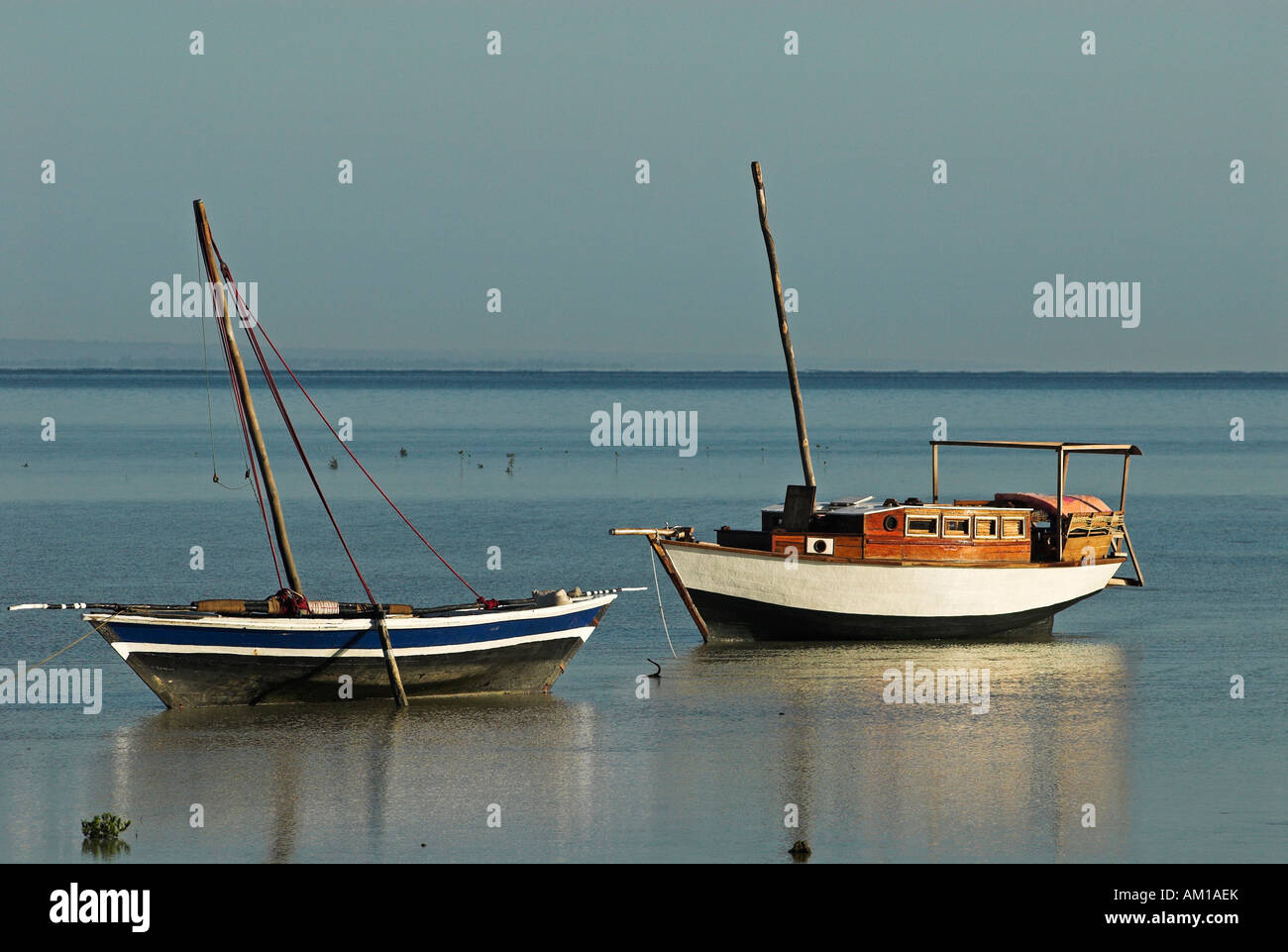 Angelboote/Fischerboote auf Ibo Island, Quirimbas Inseln, Mosambik, Afrika Stockfoto