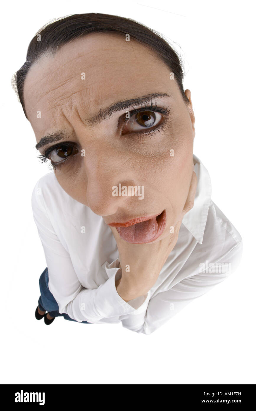 Eine Frau fühlt sich schlecht. Mit fisheye-Objektiv gemacht. Stockfoto