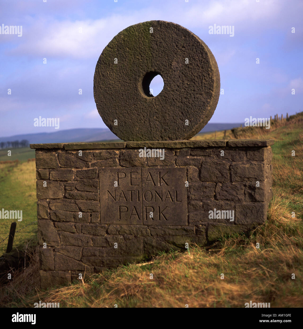 Peak District National Park Mühlstein Zeichen Cheshire England UK Stockfoto