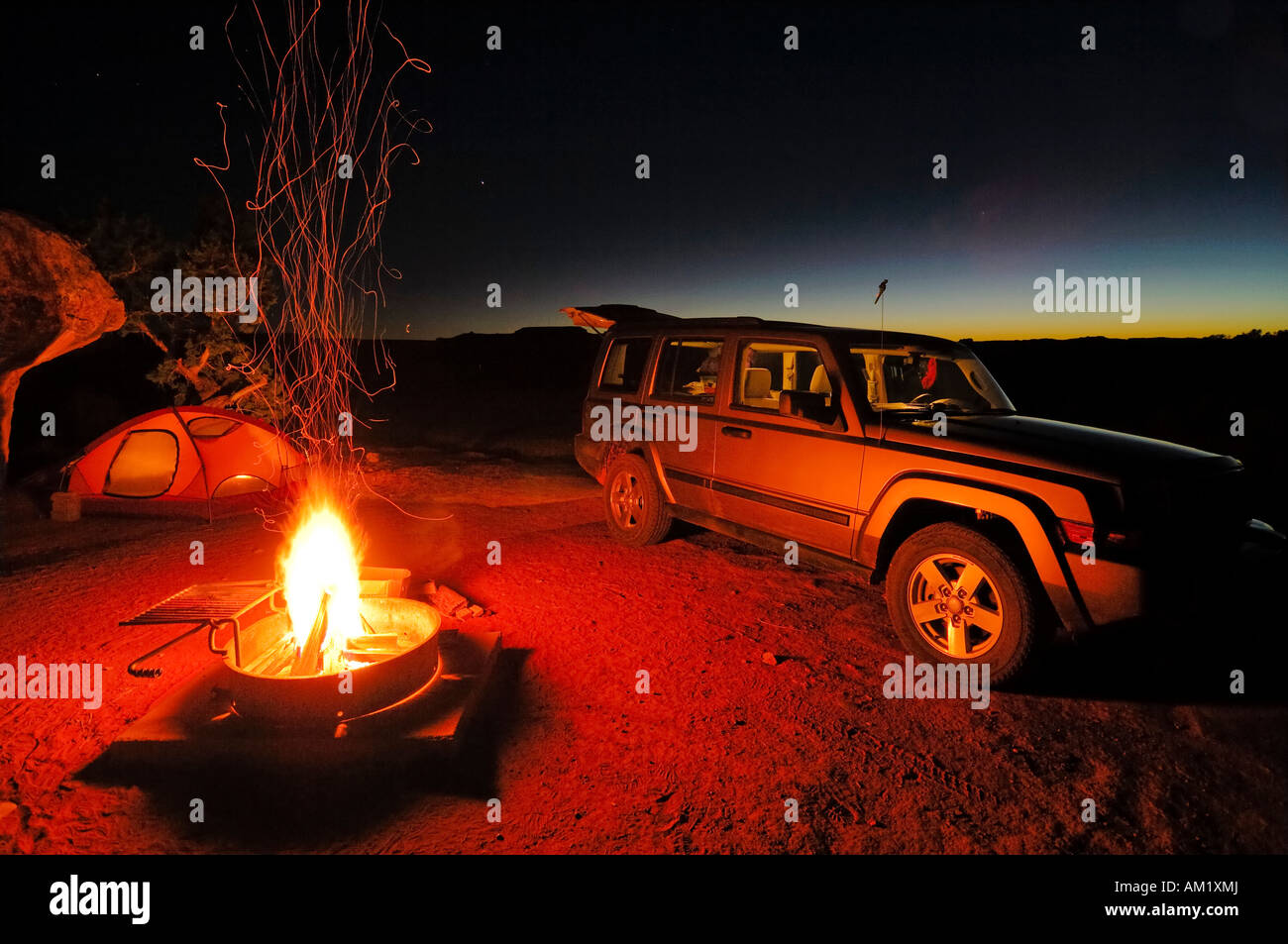 Camp in der Nacht, Canyonlands National Park, Utah, USA Stockfoto