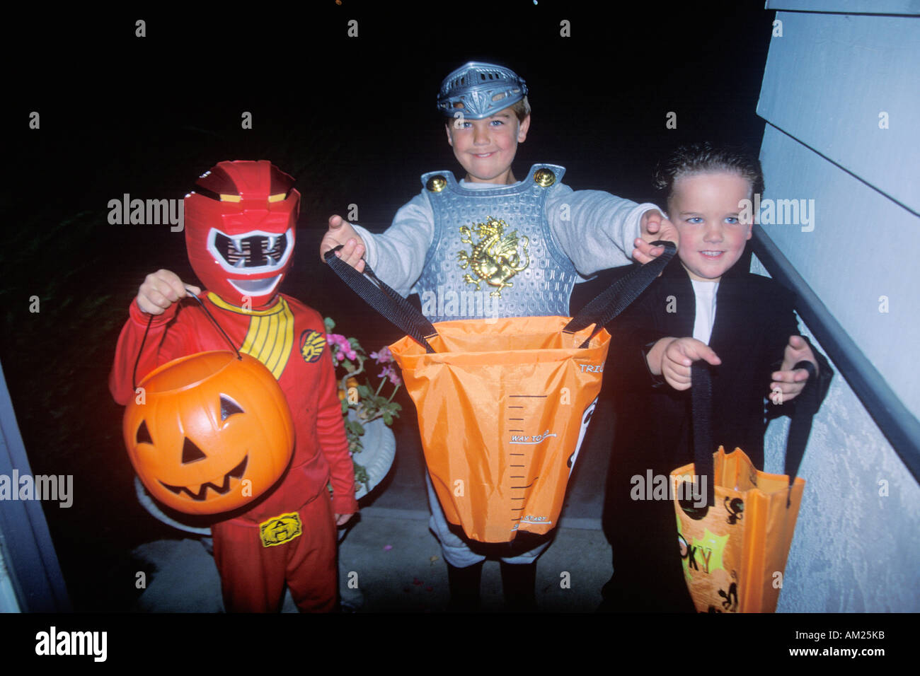 Kinder-Süßes oder Saures auf Halloween Ojai Kalifornien Stockfoto