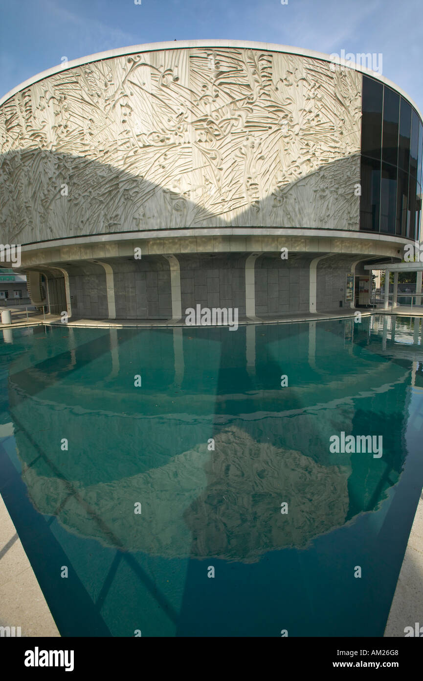Reflektierenden Teich vor Dorothy Chandler Pavilion und Musik-Center in der Innenstadt von Los Angeles Kalifornien Stockfoto