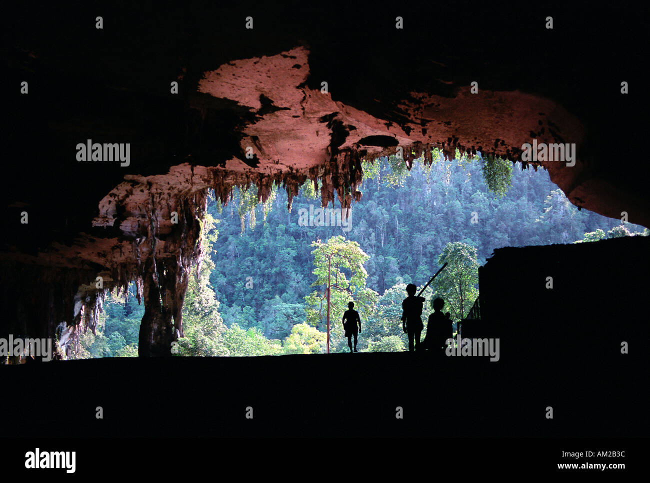 Die Niah-Höhlen im malaysischen Sarawak Borneo sind bekannt für 40000 Jahren Malaysia bewohnt gewesen sein Stockfoto