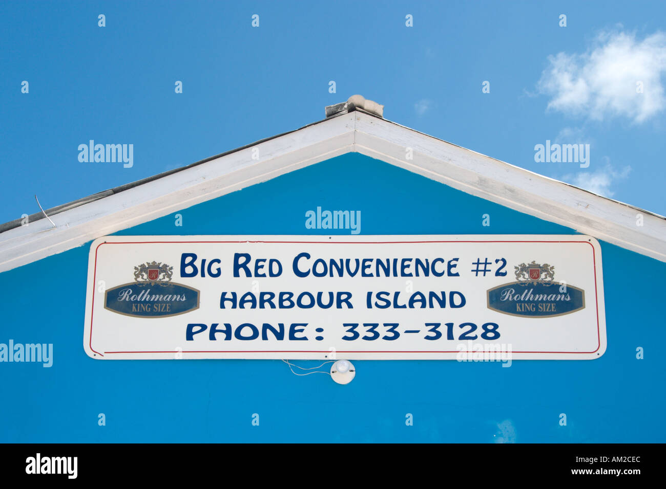 Melden Sie sich für ein Convenience-Store, Dunmore Town, Harbour Island, Out Islands, Bahamas, Caribbean Stockfoto