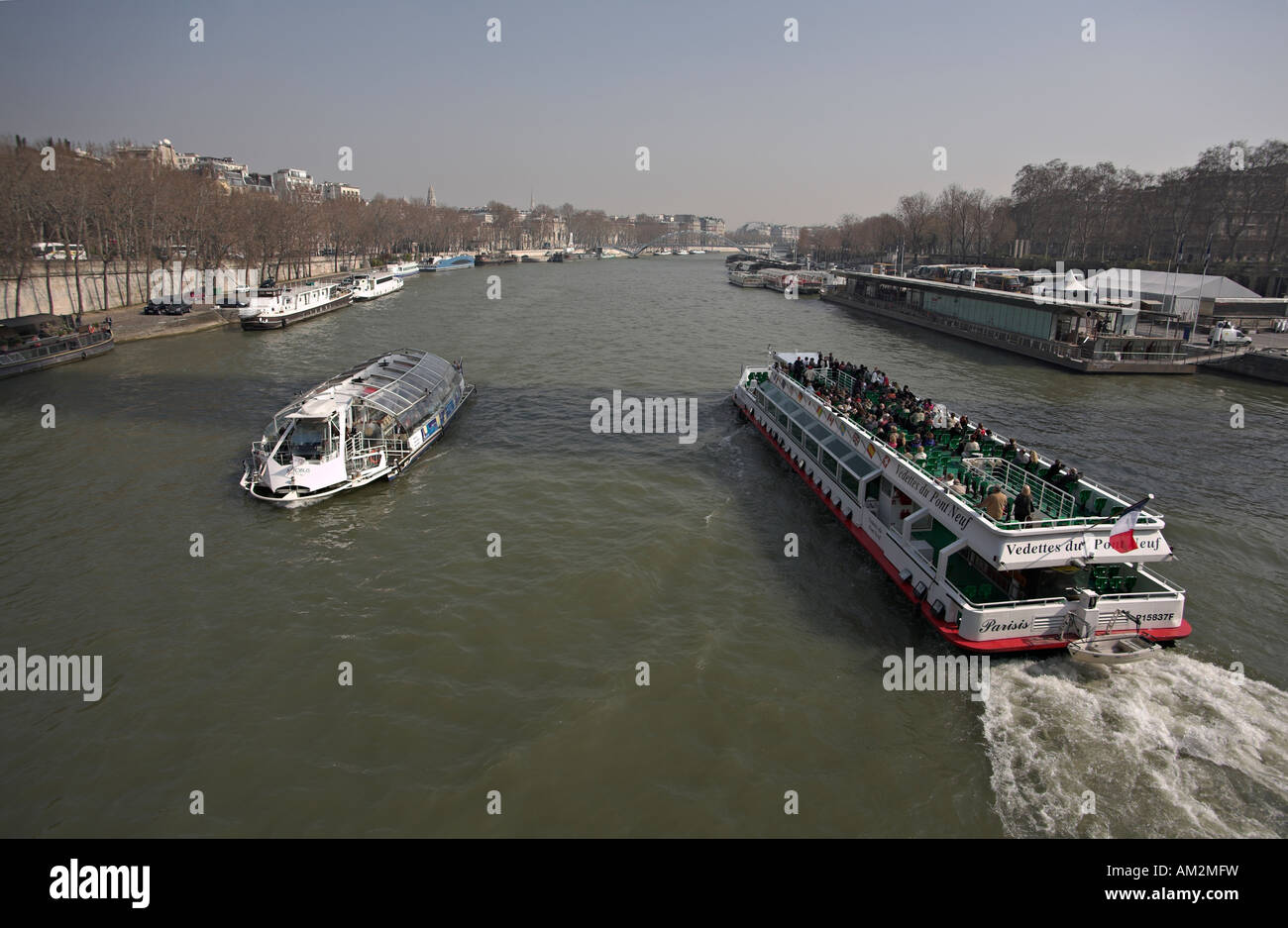 Paris Frankreich Fluss Seine Bootsfahrt Stockfoto