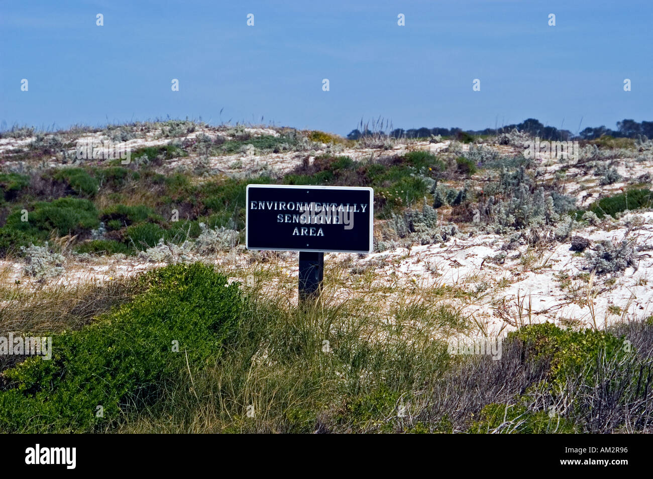 Bitte bleiben Sie Zeichen sensiblen Bereich Out, Spanish Bay, 17 Mile Drive, Pebble Beach, Kalifornien USA Stockfoto