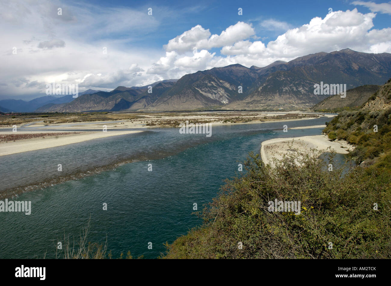 Gesamtansicht der Nyingtri Tibet 24. Oktober 2006 Stockfoto