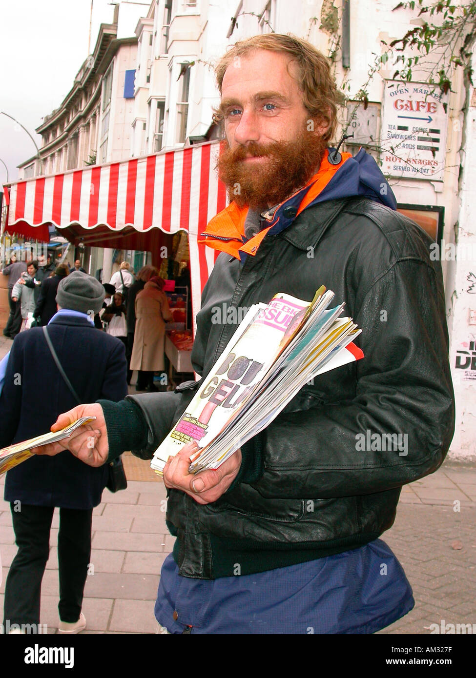 Problem-Verkaufsschlager in Stadt Papier in der Straße zu verkaufen. Stockfoto