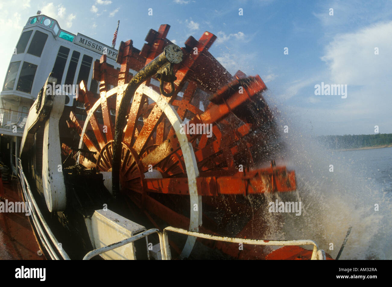 Ein Schaufelrad Dampfer auf dem Mississippi Delta Queen Steamboat Stockfoto