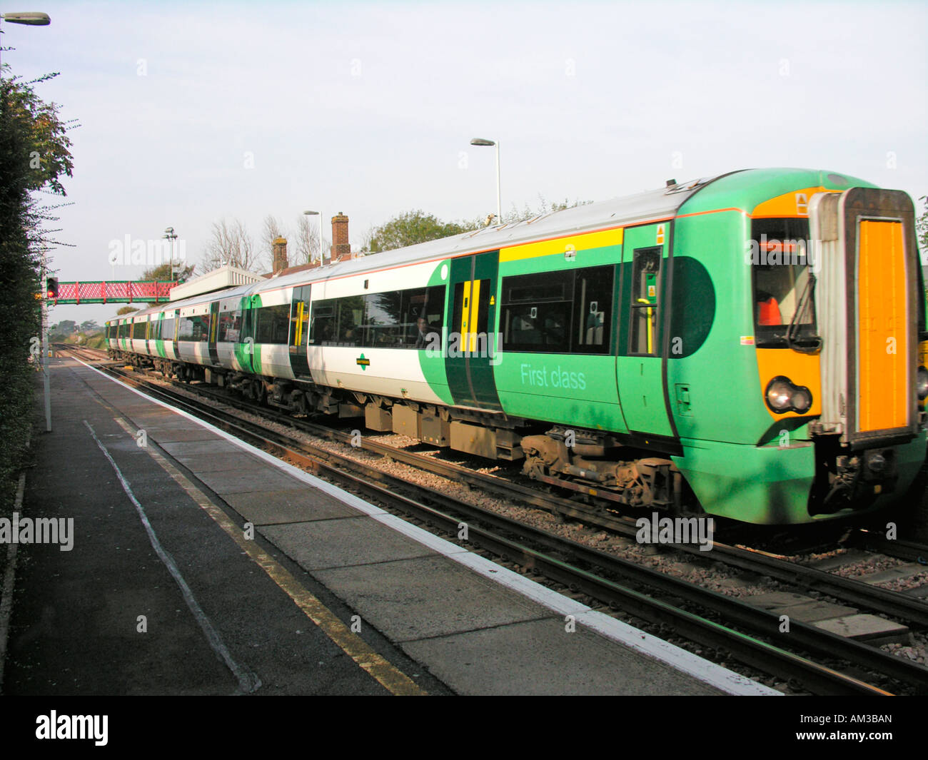 Southern Railway train Goring von Meer-Station West Sussex Stockfoto