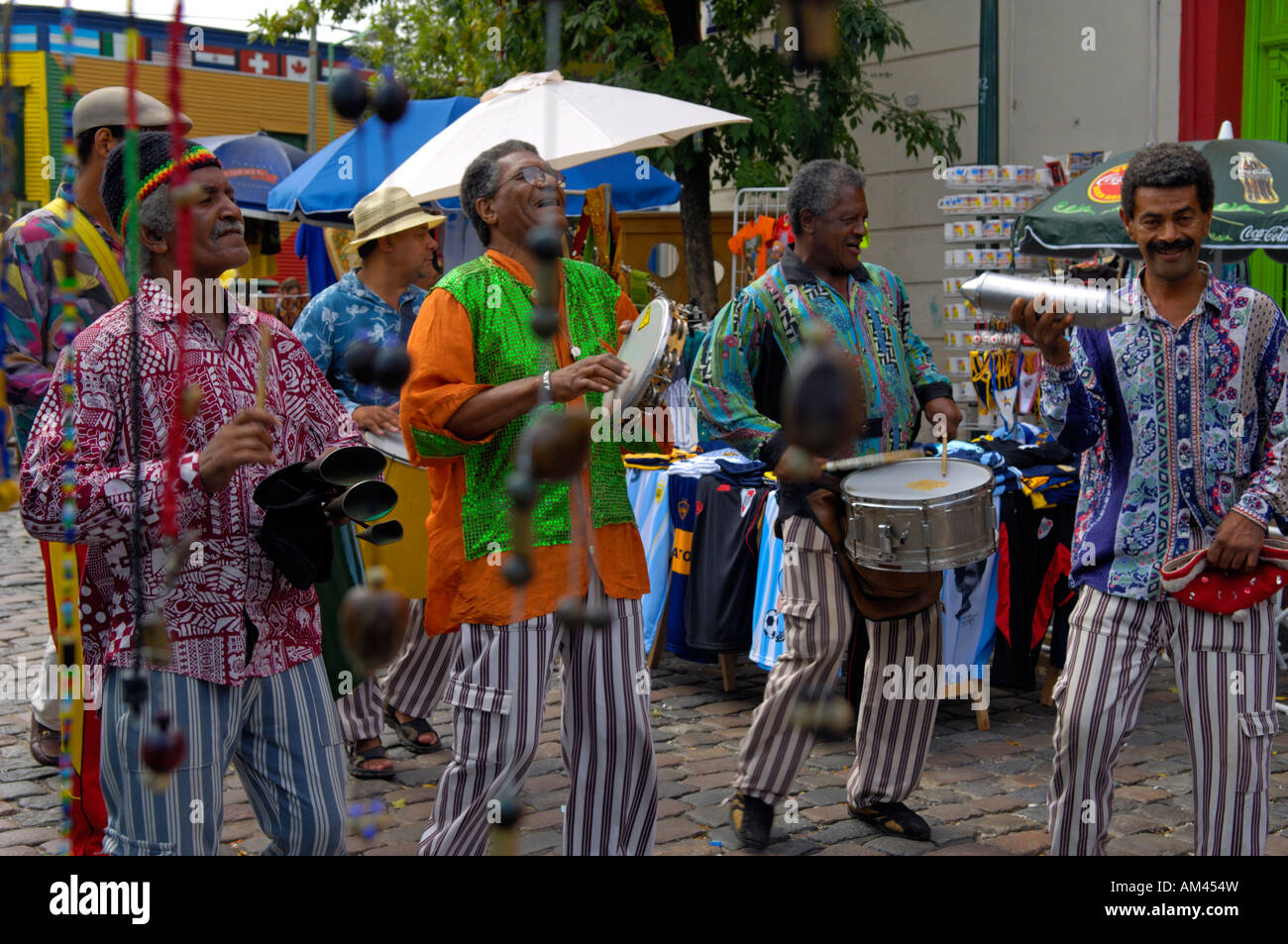 Straßenmusikanten in La Boca Stockfoto