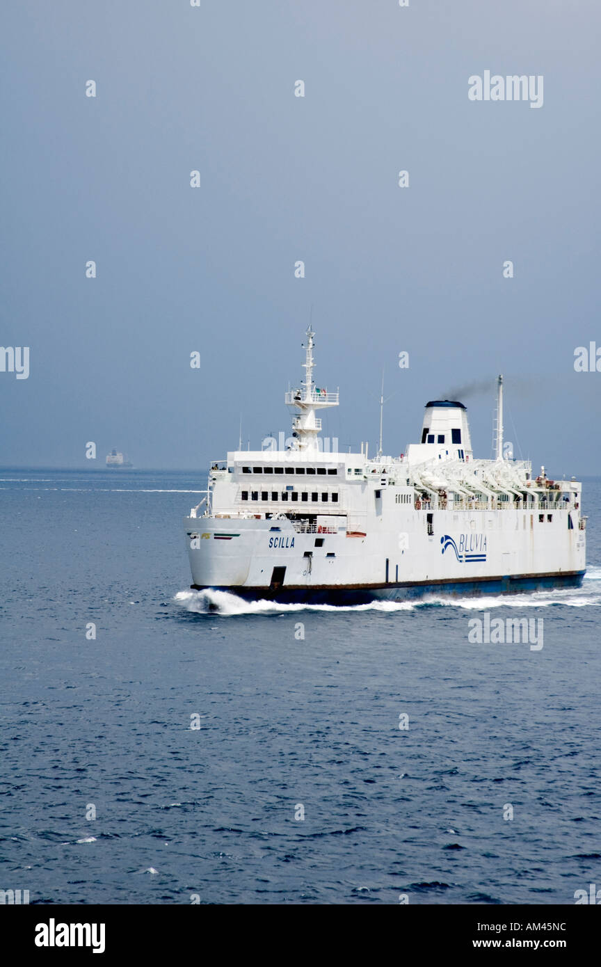 Messina meerenge Fotos und Bildmaterial in hoher Auflösung Alamy
