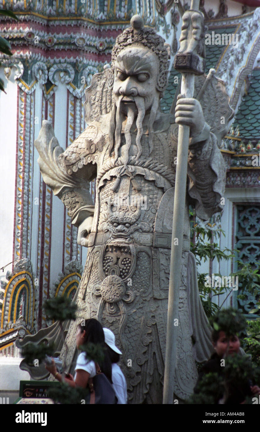 Statue von verteidigen Krieger am Wat Pra Keo in Bangkok Thailand Stockfoto