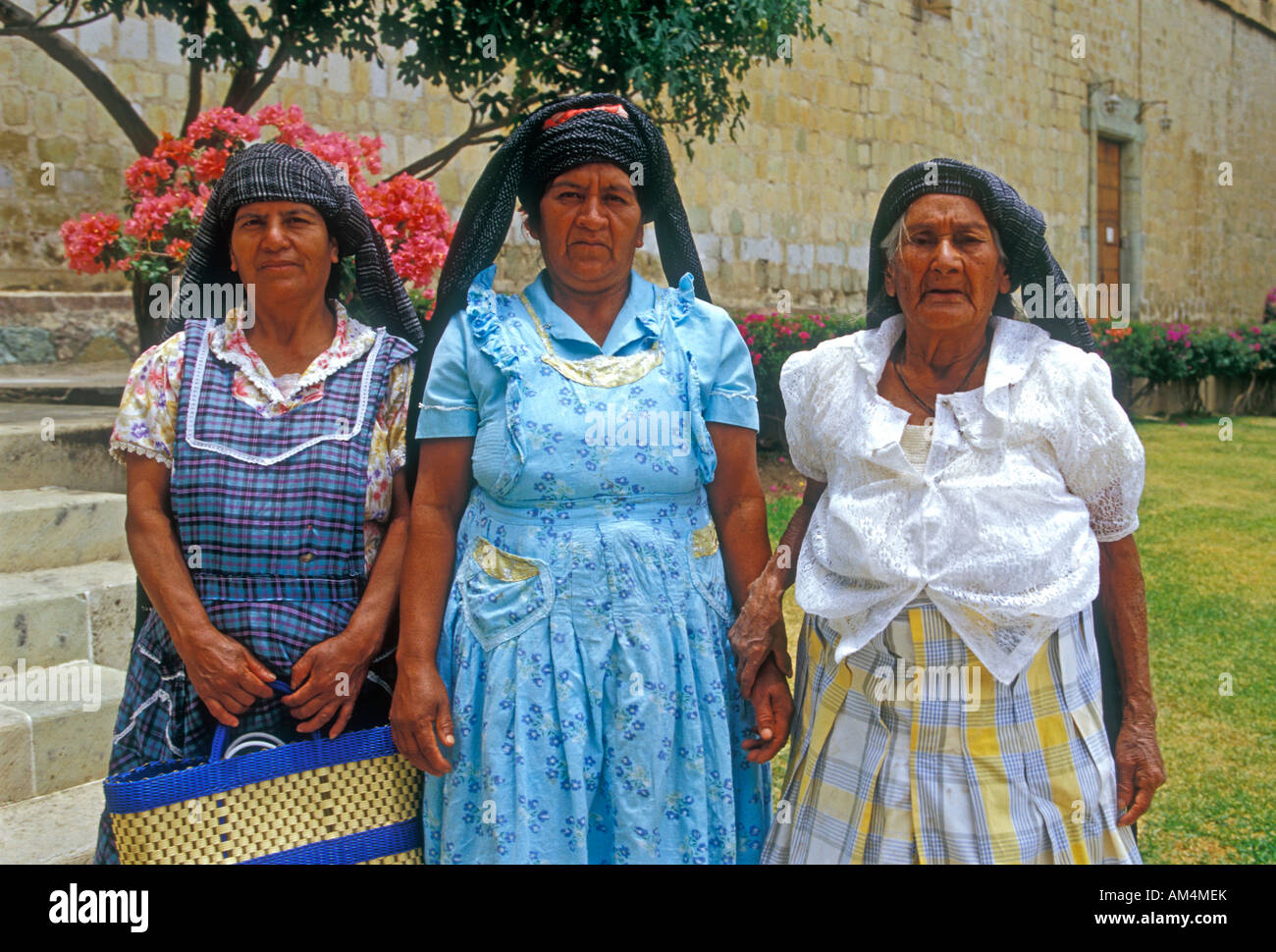 Old Mexican Women Portrait Fotos Und Bildmaterial In Hoher Auflösung 