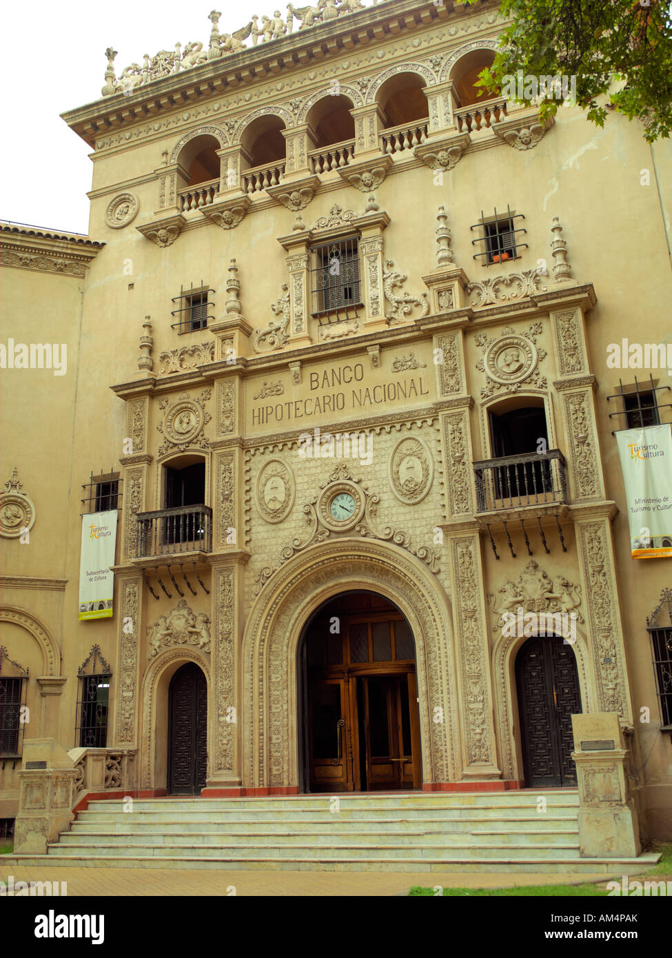 Die Banco De La Nación in Mendoza Stockfoto