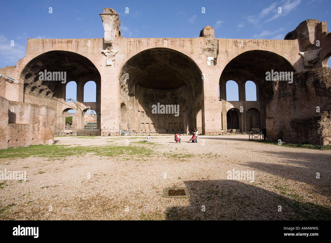 Das Forum Romanum, Basilika von Constantine und Maxentius, Rom, Italien Stockfoto