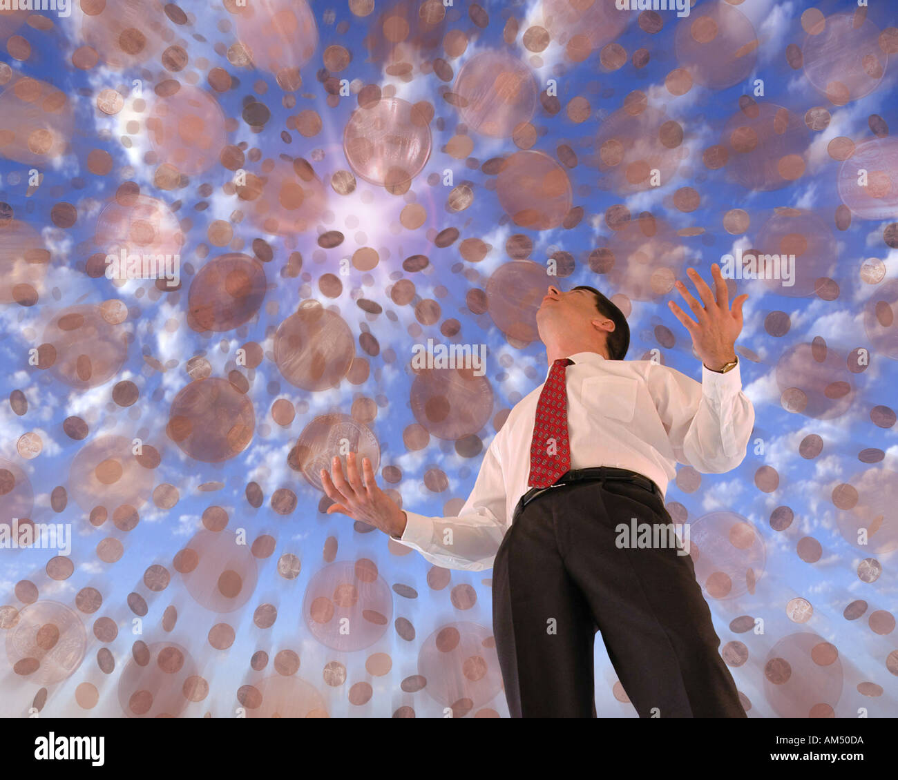 Pennies vom Himmel auf ein Business-Mann wie in "Pennies from Heaven" Stockfoto