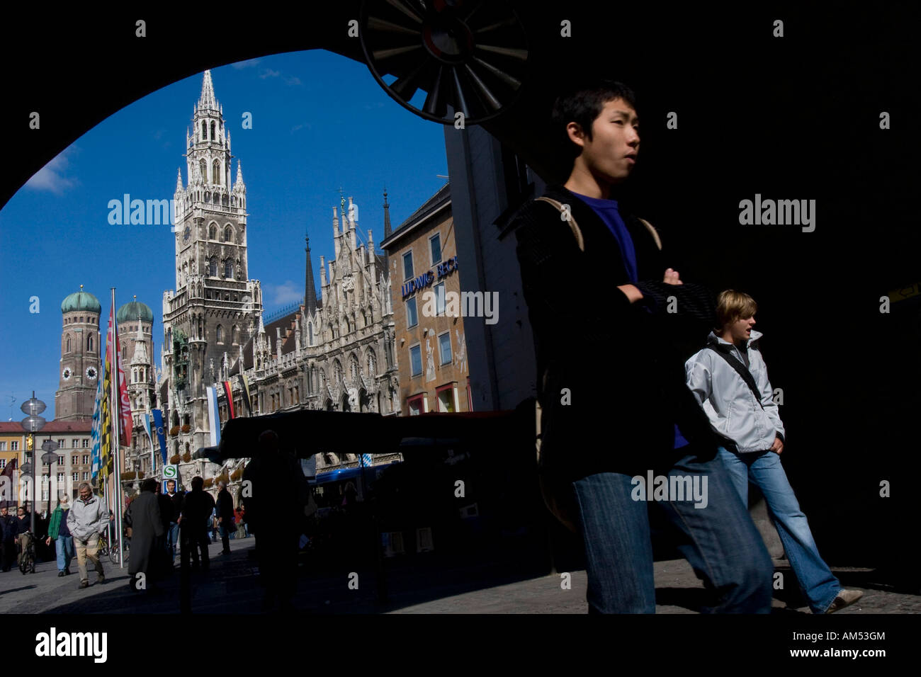 Asiatische junge in Marienplatz, München, Deutschland. Stockfoto