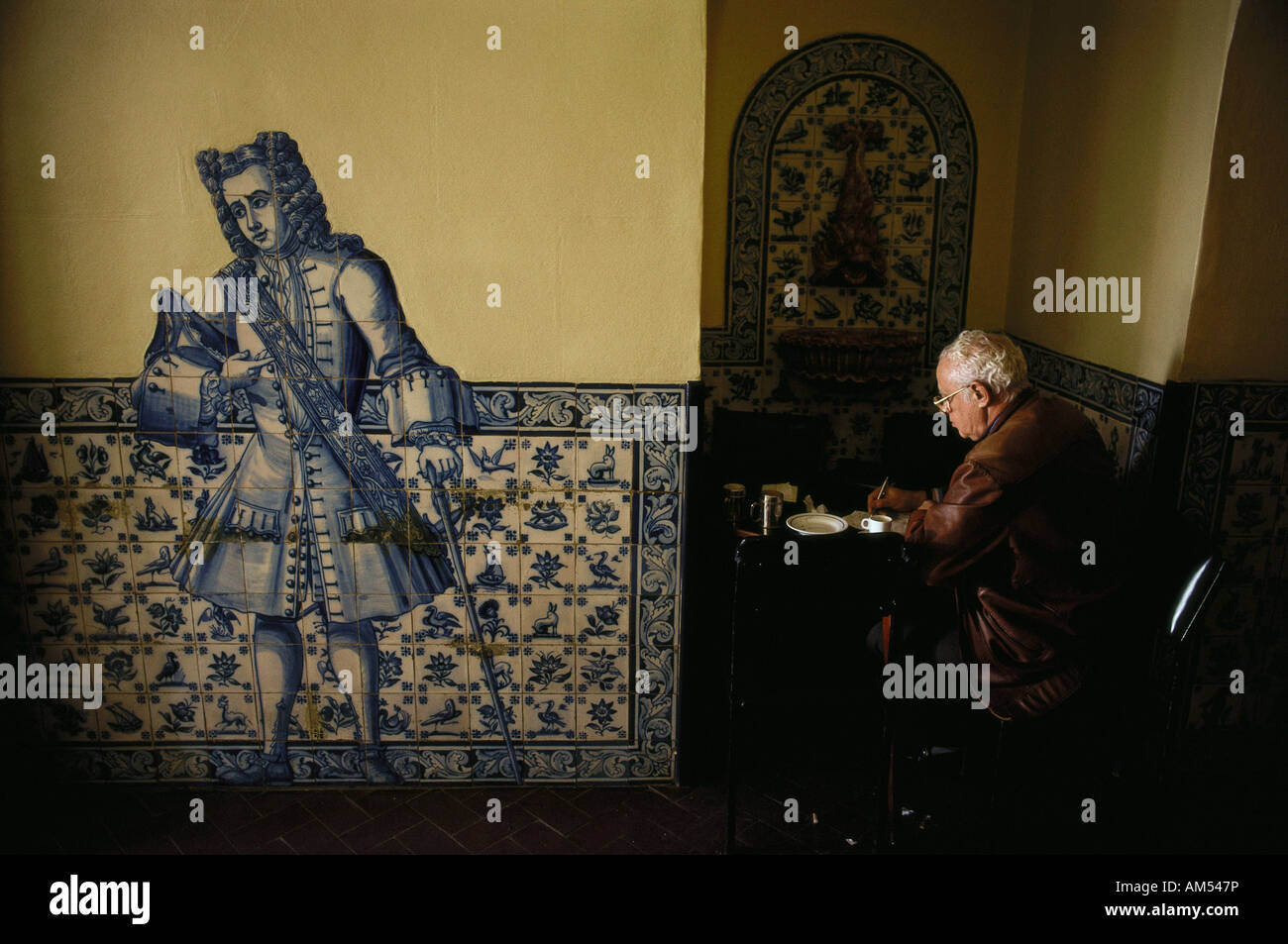 Lissabon. Portugal. Antiga Confeitaria de Belem, die Konditorei, die für ihre Pasteis de Belem oder Pastel de Nata bekannt ist. Stockfoto